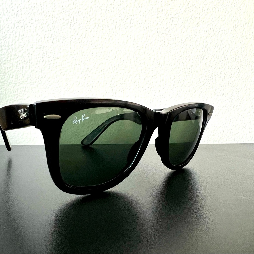 Ray ban black wayfarer sunglasses